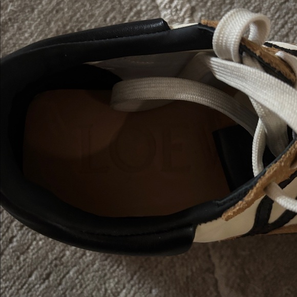 Stylish women's Sneakers in Cream and Tan - Picture 5 of 5